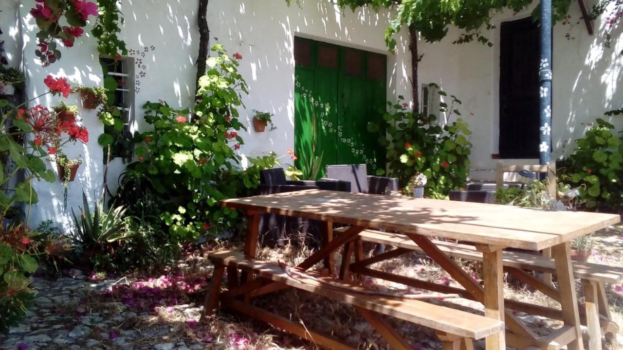 Es Barranco Guest House เฟอร์เรเรียส ภายนอก รูปภาพ