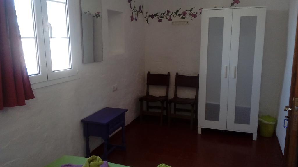 Es Barranco Guest House เฟอร์เรเรียส ภายนอก รูปภาพ