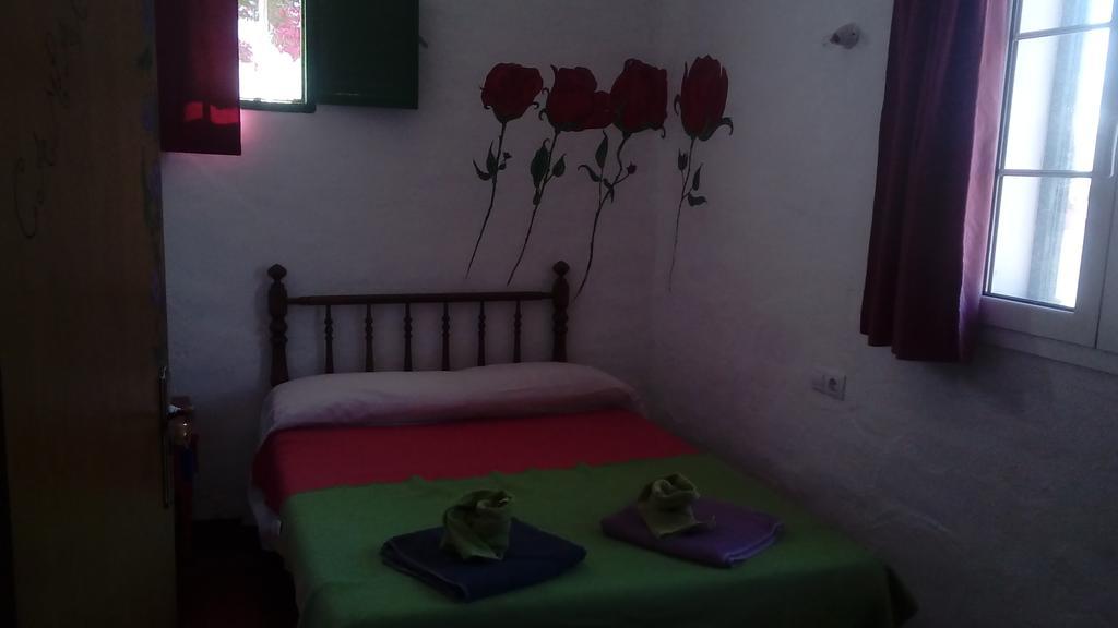 Es Barranco Guest House เฟอร์เรเรียส ภายนอก รูปภาพ